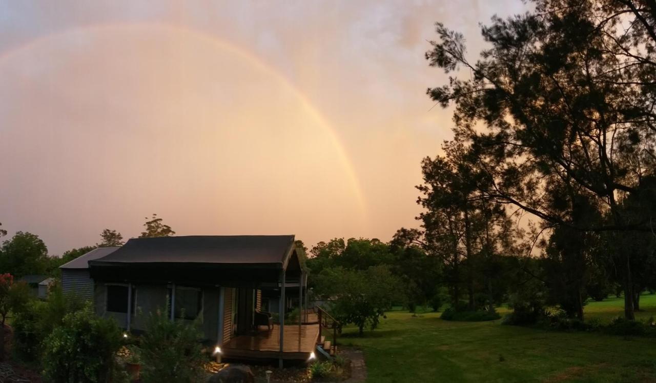 Southern Sky Glamping جبل تامبورين المظهر الخارجي الصورة